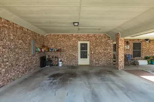 102 Royal Crest Ct, Red Oak, TX 75154 - Photo 20