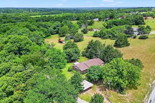 637 Snap Rd, Sherman, TX 75090 - Photo 1