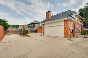 713 Paul Dr, Hurst, TX 76054 - Photo 26