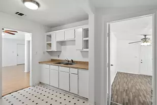 3917 Lisbon St, Fort Worth, TX 76107 - Photo 16