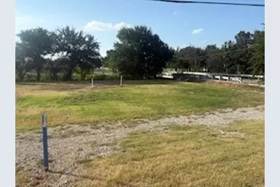 207 NE Front Street, Millsap, TX 76066 - Photo 8