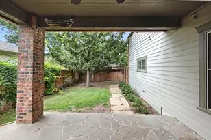 3328 W 4th St, Fort Worth, TX 76107 - Photo 32