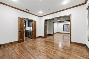 3328 W 4th St, Fort Worth, TX 76107 - Photo 6