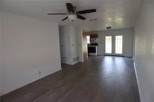 1223 Meadowbrook St, Ranger, TX 76470 - Photo 6