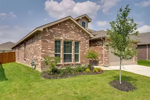 1145 Croxley Wy, Fort Worth, TX 76247 - Photo 2