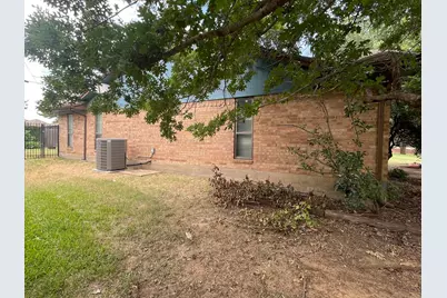 2908 Lakewood Drive, Denton, TX 76207 - Photo 4