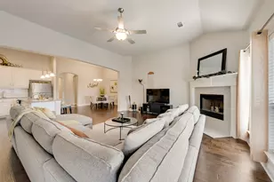 228 Dakota Dr, Waxahachie, TX 75167 - Photo 8