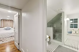 901 S Montreal Ave, Dallas, TX 75208 - Photo 26