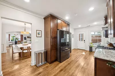 901 S Montreal Avenue, Dallas, TX 75208 - Photo 18