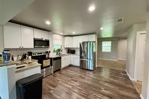 409 Mockingbird Ln, Chico, TX 76431 - Photo 2