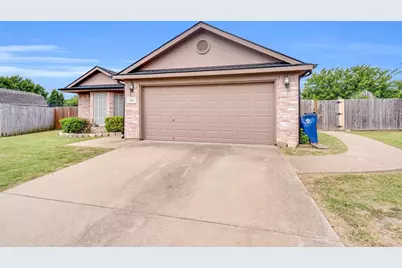 1006 Darren Drive, Burleson, TX 76028 - Photo 2