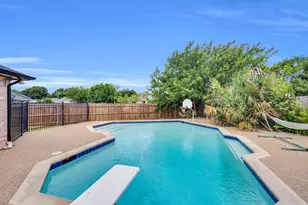 1006 Darren Dr, Burleson, TX 76028 - Photo 30