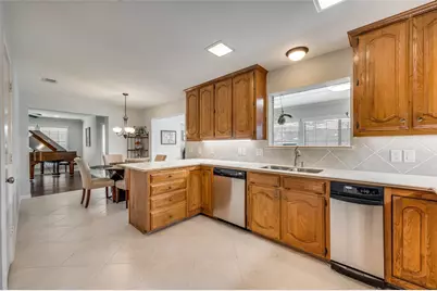 1113 Derbyshire Lane, Carrollton, TX 75007 - Photo 16