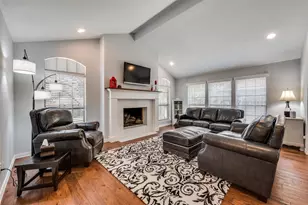 1113 Derbyshire Ln, Carrollton, TX 75007 - Photo 4