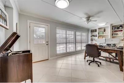 1113 Derbyshire Lane, Carrollton, TX 75007 - Photo 22