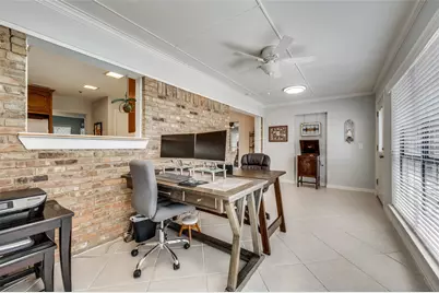 1113 Derbyshire Lane, Carrollton, TX 75007 - Photo 24