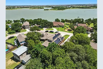 4520 N Shore Drive, The Colony, TX 75056 - Photo 2