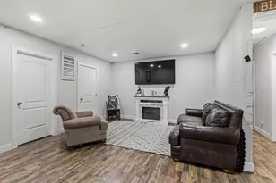 221 Braz St, Bonham, TX 75418 - Photo 6