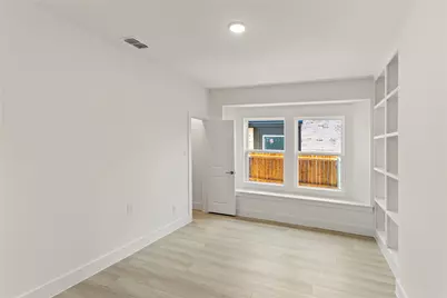 15000 Pizarro, Little Elm, TX 75068 - Photo 16