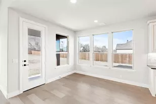 683 Crystal Lk Ln, Red Oak, TX 75154 - Photo 14