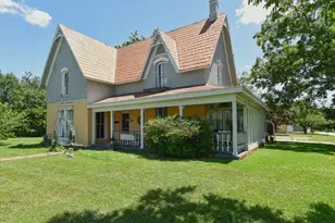 3925 Moulton St, Greenville, TX 75401 - Photo 1