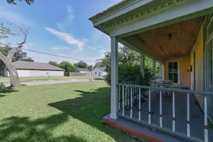 3925 Moulton St, Greenville, TX 75401 - Photo 2
