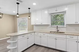 415 Maple Dr, Terrell, TX 75160 - Photo 8