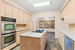 6512 Shorewood Dr, Arlington, TX 76016 - Photo 10