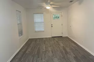 411 Smith St, Bonham, TX 75418 - Photo 14