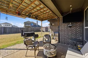 248 Woodhaven Trl, McGregor, TX 76657 - Photo 22