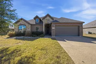 248 Woodhaven Trl, McGregor, TX 76657 - Photo 2