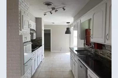 6040 Wester Avenue, Fort Worth, TX 76133 - Photo 4