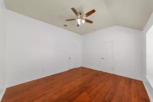 9914 Wethers Field Cir, Providence Village, TX 76227 - Photo 20