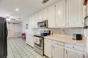 4604 Bello Vista Cir, Sherman, TX 75090 - Photo 2