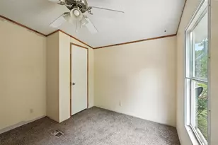 143 White Oak St, Alvarado, TX 76009 - Photo 8