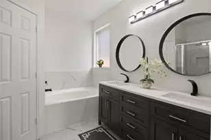 1900 Park Manor Ct, Euless, TX 76039 - Photo 12