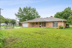 504 N Emerson St, Mart, TX 76664 - Photo 28