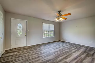 2007 Solomon Drive, Commerce, TX 75428 - Photo 6