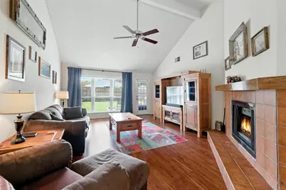 1613 Autumn Breeze Lane, Lewisville, TX 75077 - Photo 8