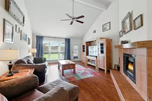 1613 Autumn Breeze Ln, Lewisville, TX 75077 - Photo 8