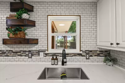 5228 Dunson Drive, Haltom City, TX 76148 - Photo 8