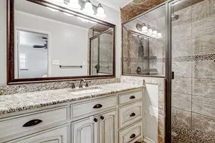 1820 Ridgmar Blvd, Fort Worth, TX 76116 - Photo 16