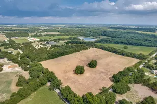 3244 Joe Davis Rd, Whitewright, TX 75491 - Photo 24