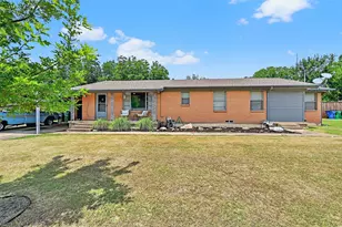 509 W Ash St, Celina, TX 75009 - Photo 2