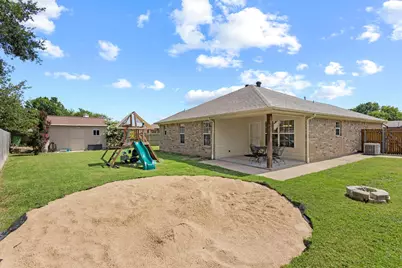 106 Westwood Court, Bonham, TX 75418 - Photo 28