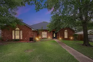 1102 Churchill Ln, Greenville, TX 75402 - Photo 2