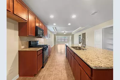 1932 Marsh Point Drive, Frisco, TX 75036 - Photo 4