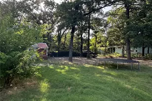 227 Cedar Trail Dr, Mabank, TX 75156 - Photo 2