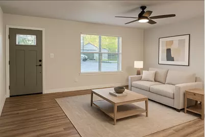 423 E 5th Street, Bonham, TX 75418 - Photo 4