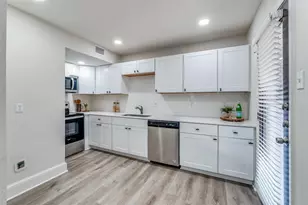 10211 Regal Oaks Dr, Dallas, TX 75230 - Photo 8